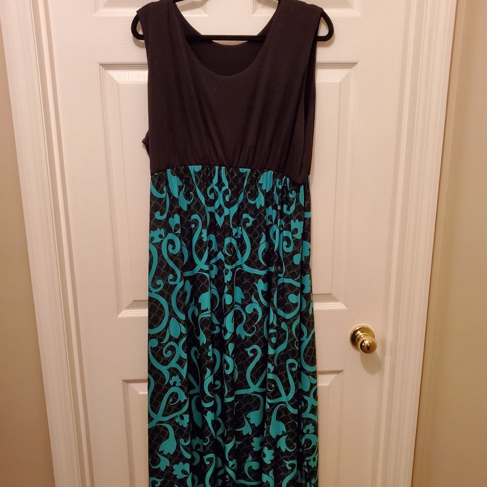Women's Sleeveless Maxi Dress 3X